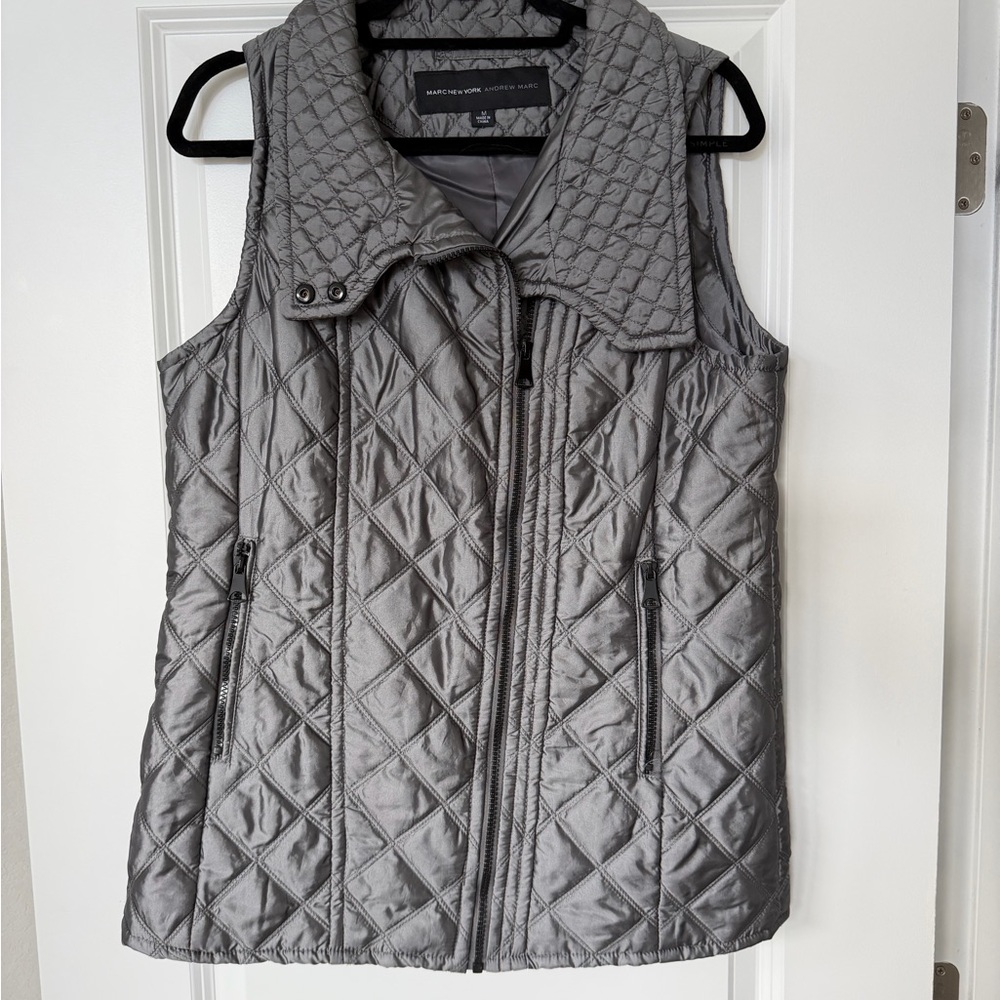 Quilted Metallic Gray Sleeveless Puffer Vest